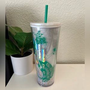 Starbucks Mermaid Iridescent Tumbler cold cup. NWT